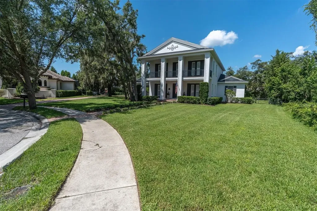 16301 Dunlindale Drive Lithia FL 33547
