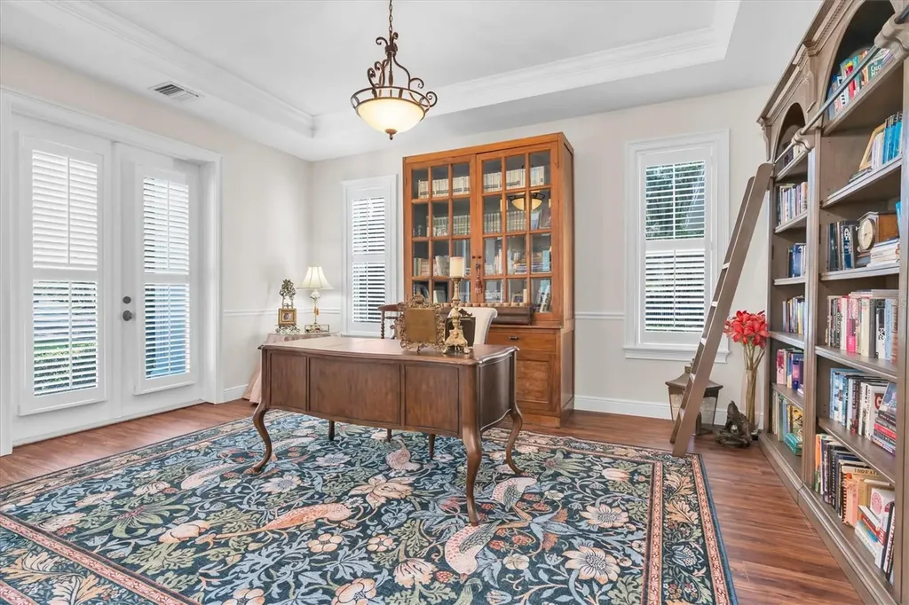 16301 Dunlindale Drive Lithia FL 33547