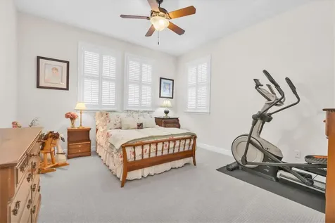 16301 Dunlindale Drive Lithia FL 33547