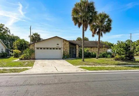 1561 Avalon Boulevard Casselberry FL 32707