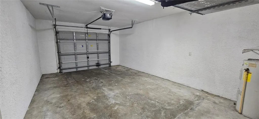 1628 SW Santa Barbara Place Cape Coral FL 33991
