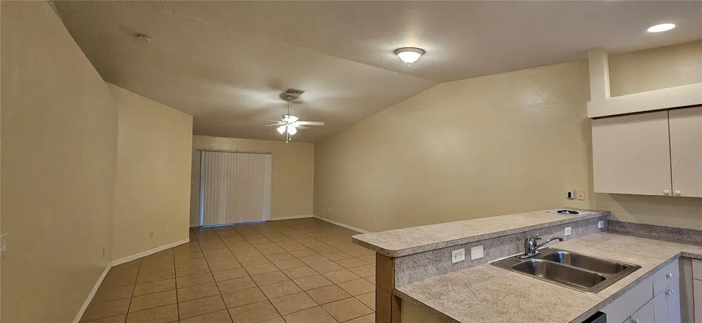 1628 SW Santa Barbara Place Cape Coral FL 33991