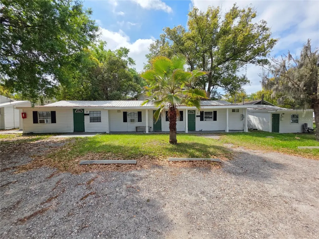501 W Baker Street Plant City FL 33563