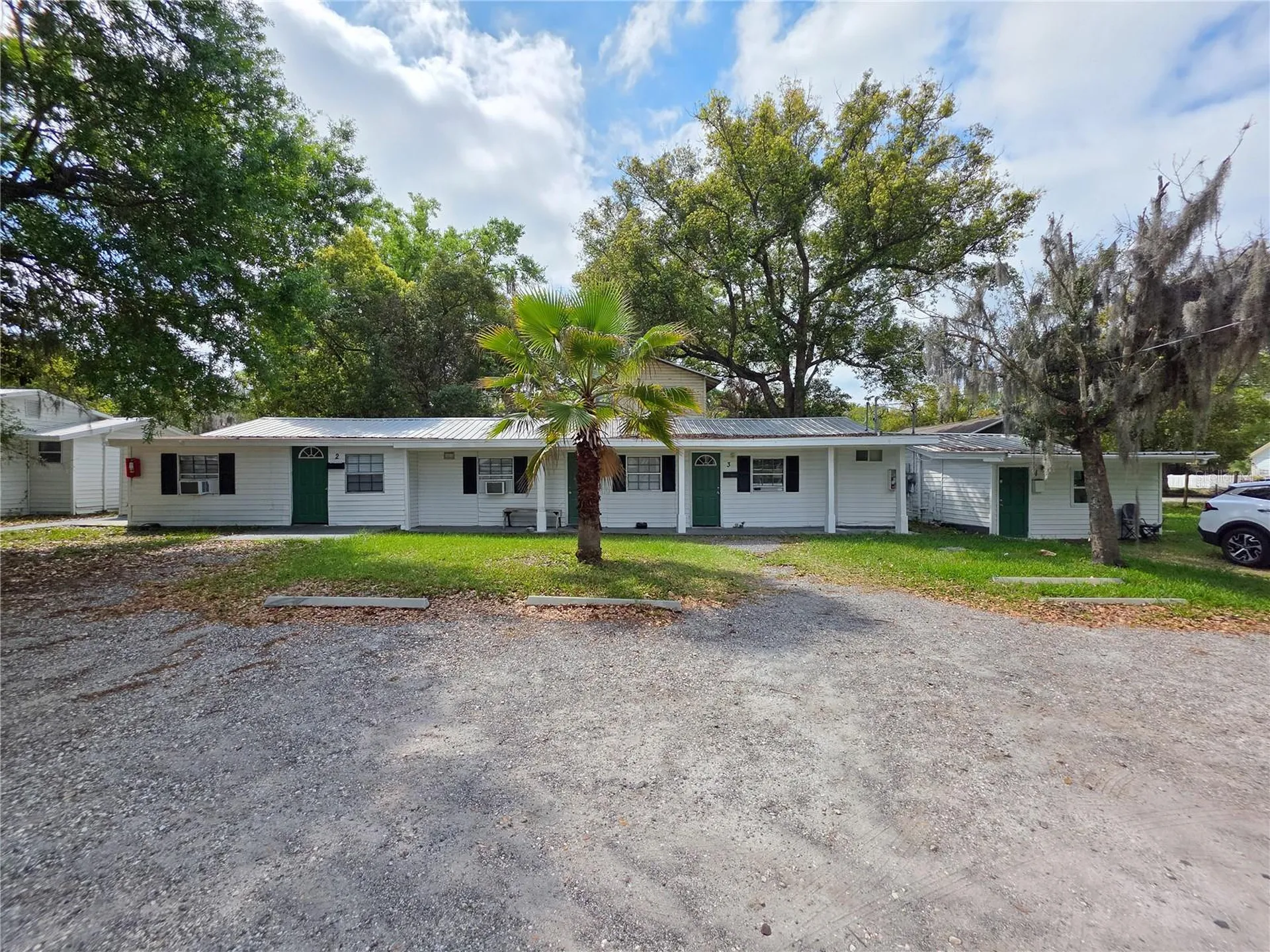 501 W Baker Street Plant City FL 33563