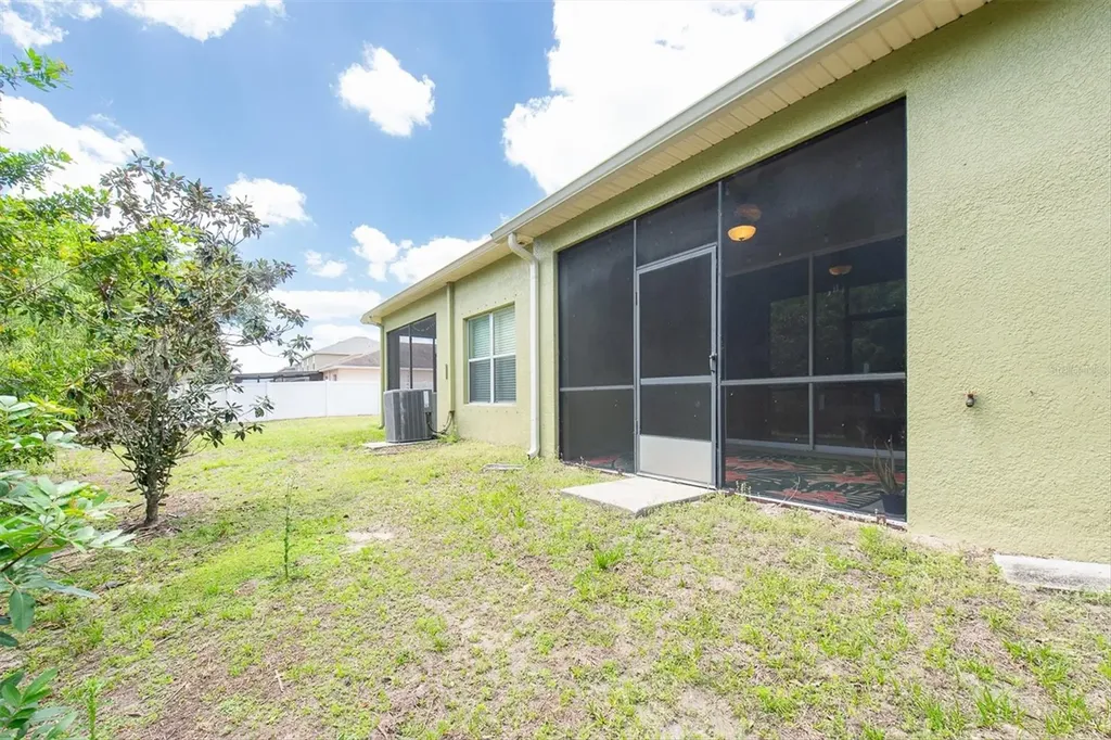 1511 Trailwater Street Ruskin FL 33570