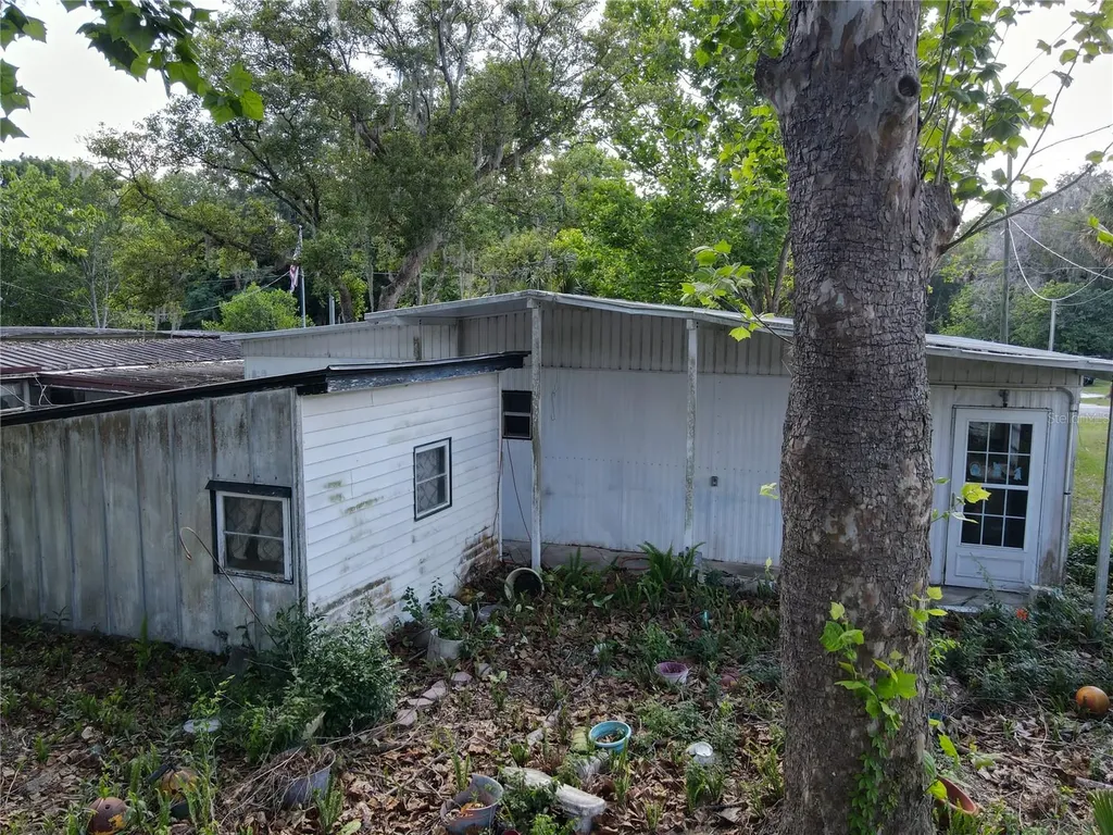 28814 Hubbard Street Leesburg FL 34748