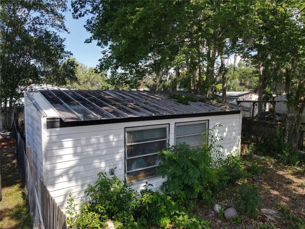 28814 Hubbard Street Leesburg FL 34748