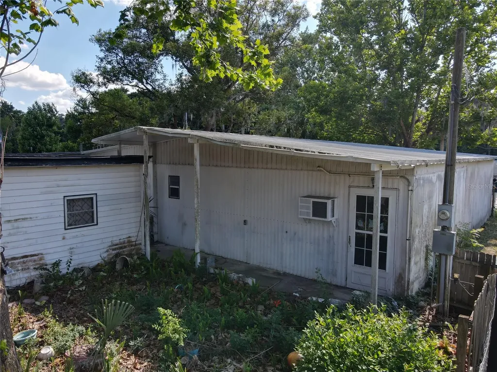 28814 Hubbard Street Leesburg FL 34748