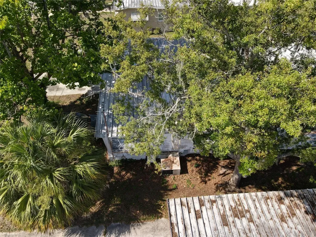 28814 Hubbard Street Leesburg FL 34748