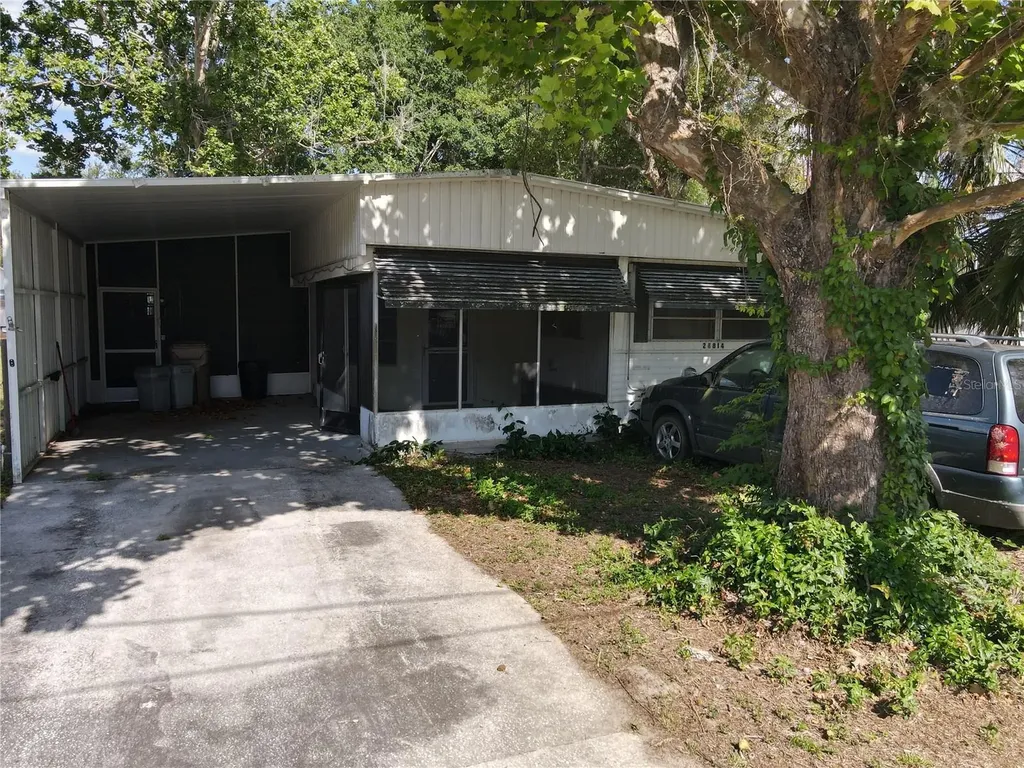 28814 Hubbard Street Leesburg FL 34748