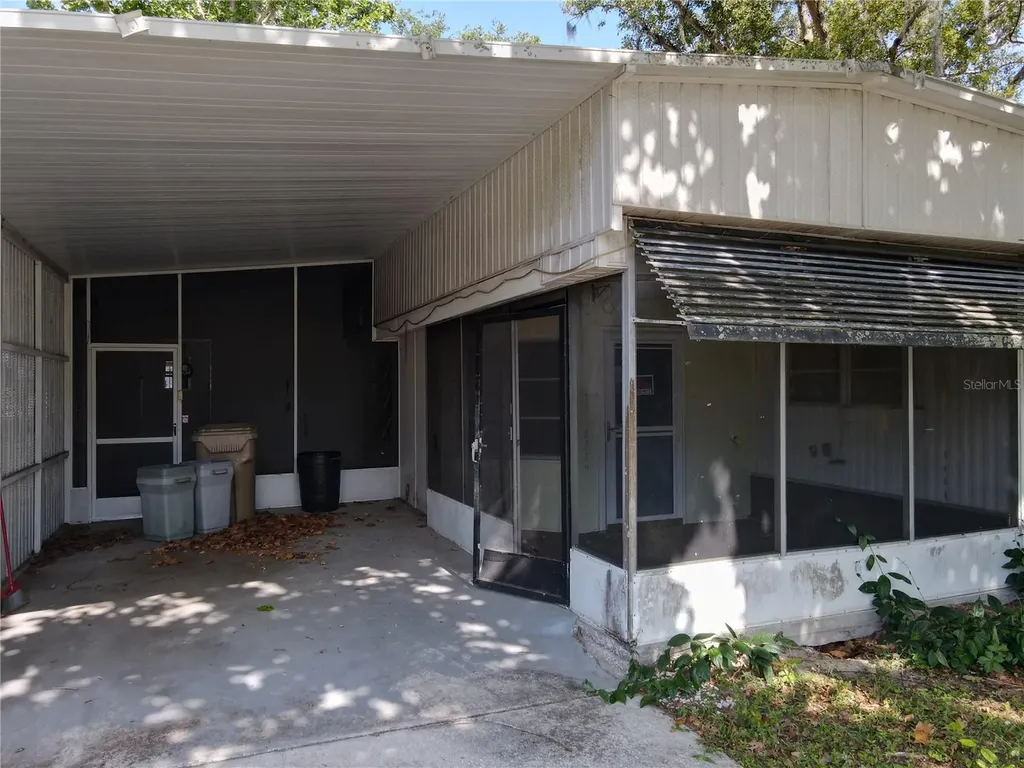 28814 Hubbard Street Leesburg FL 34748