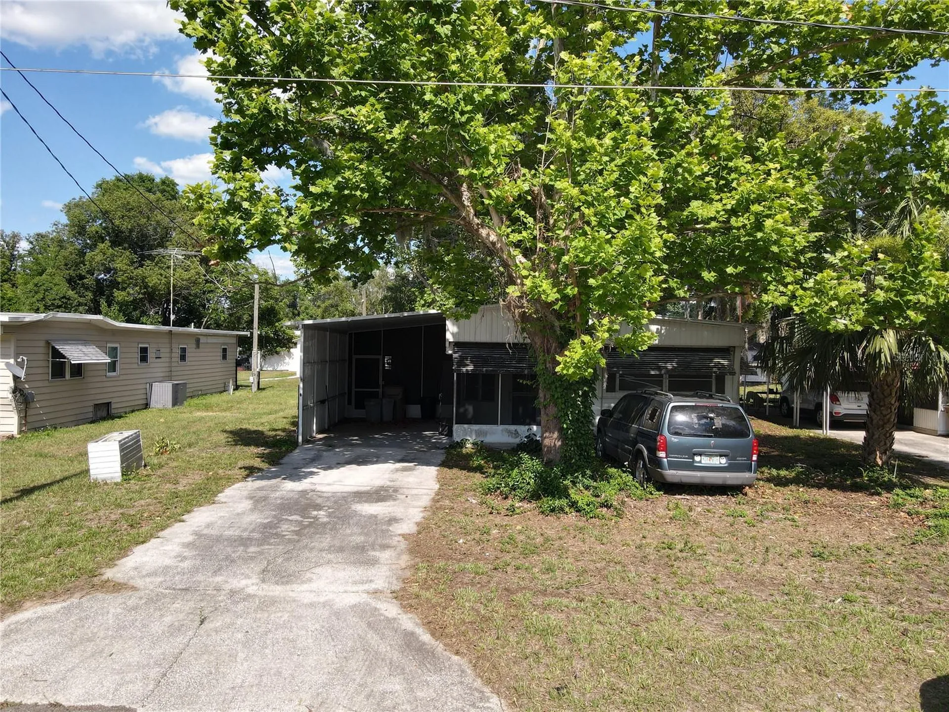 28814 Hubbard Street Leesburg FL 34748