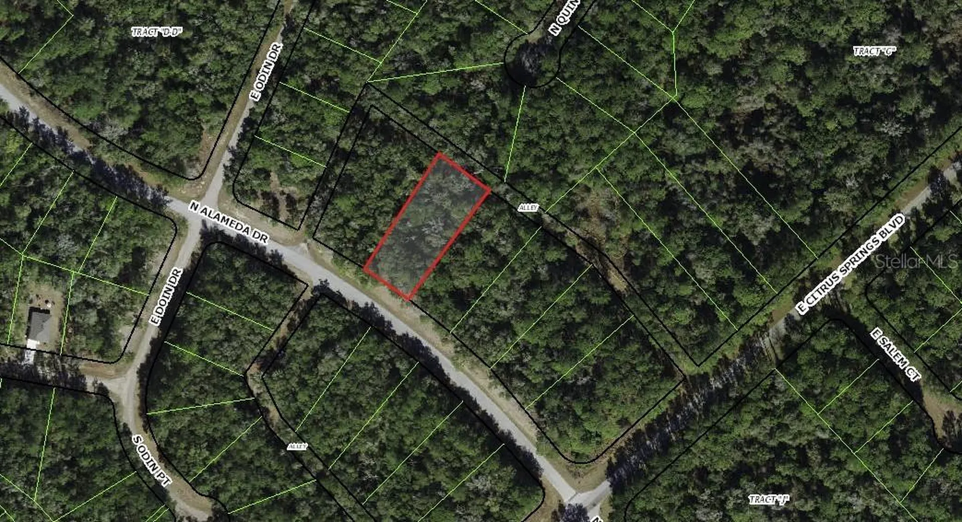 8755 N Alameda Drive Dunnellon FL 34434
