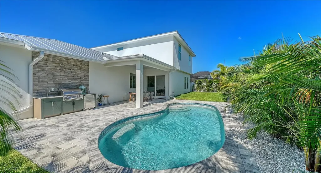 7808 20th Place W Bradenton FL 34209