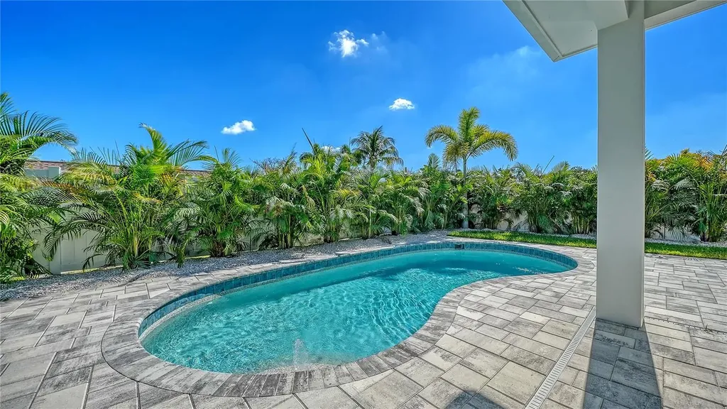 7808 20th Place W Bradenton FL 34209