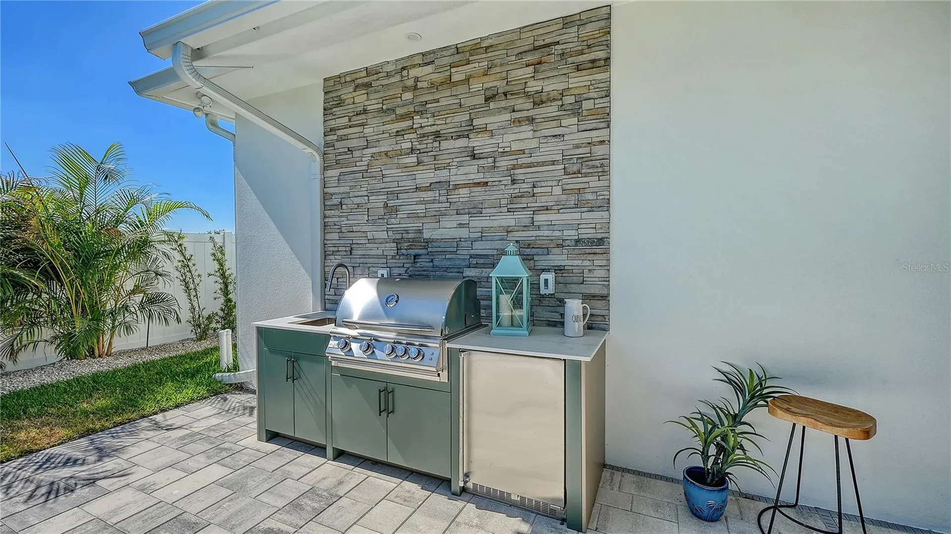 7808 20th Place W Bradenton FL 34209