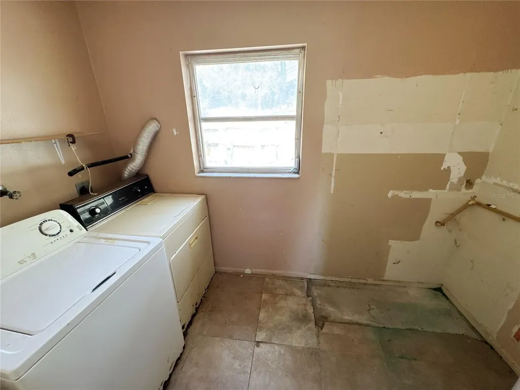 4103 Brazilnut Avenue Sarasota FL 34234