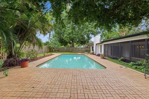 8307 Vallejo Place Tampa FL 33614