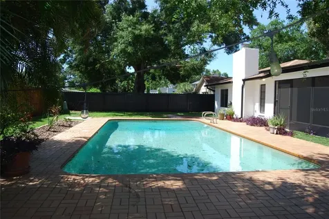 8307 Vallejo Place Tampa FL 33614