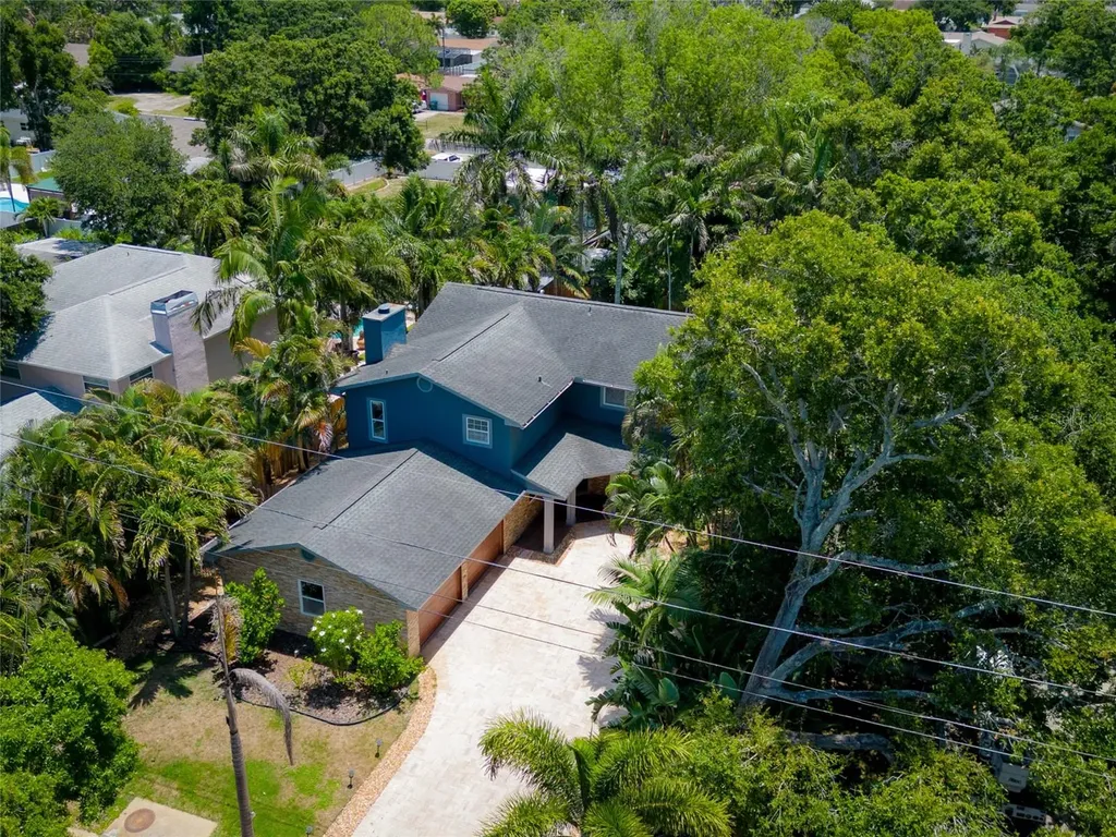 9545 135th Street Seminole FL 33776