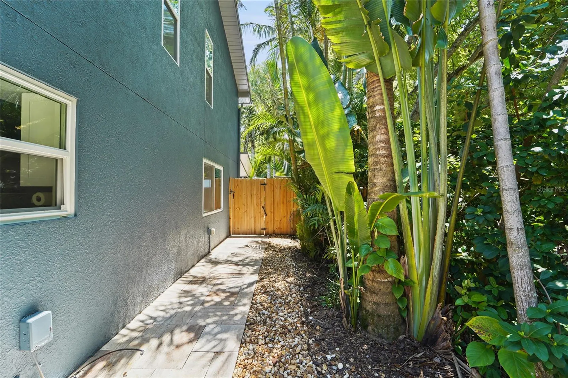 9545 135th Street Seminole FL 33776