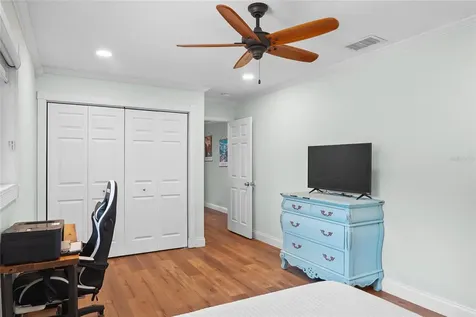 9545 135th Street Seminole FL 33776