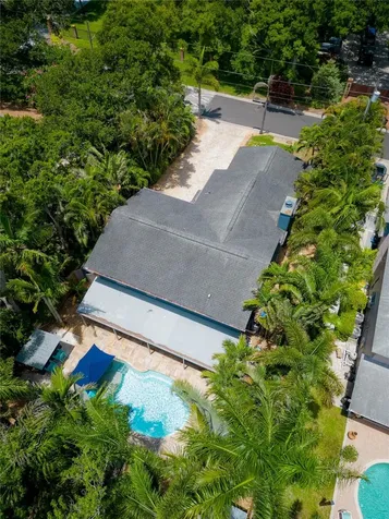 9545 135th Street Seminole FL 33776