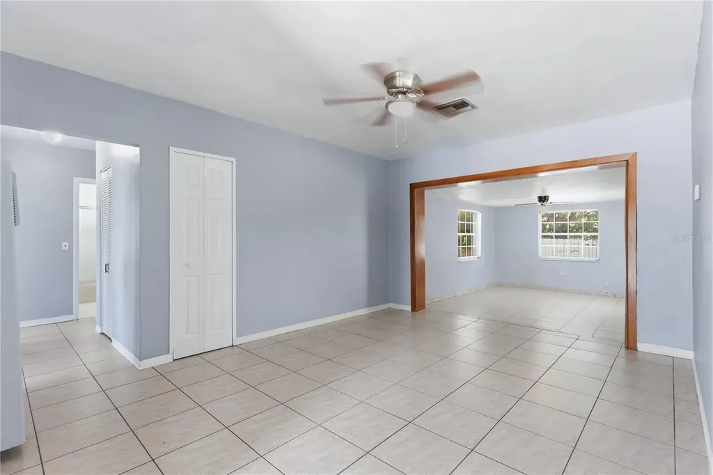 998 W 68th Street Hialeah FL 33014