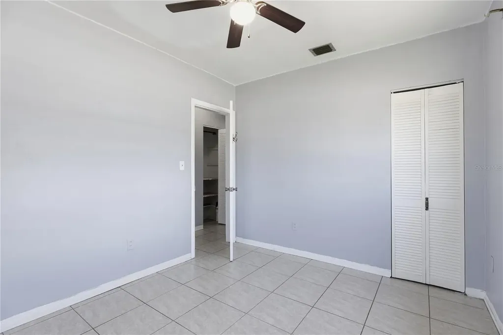 998 W 68th Street Hialeah FL 33014
