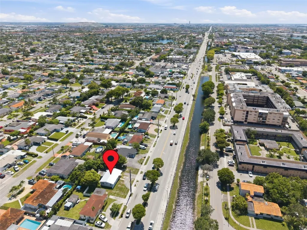 998 W 68th Street Hialeah FL 33014