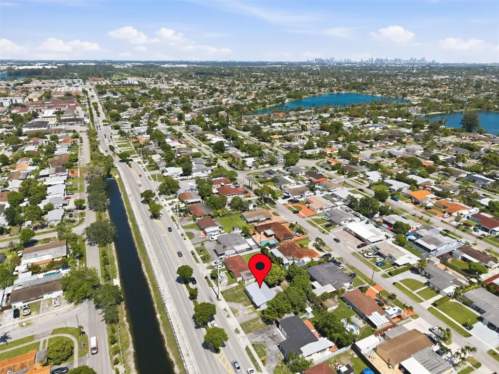 998 W 68th Street Hialeah FL 33014