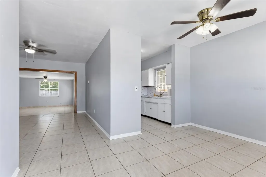998 W 68th Street Hialeah FL 33014