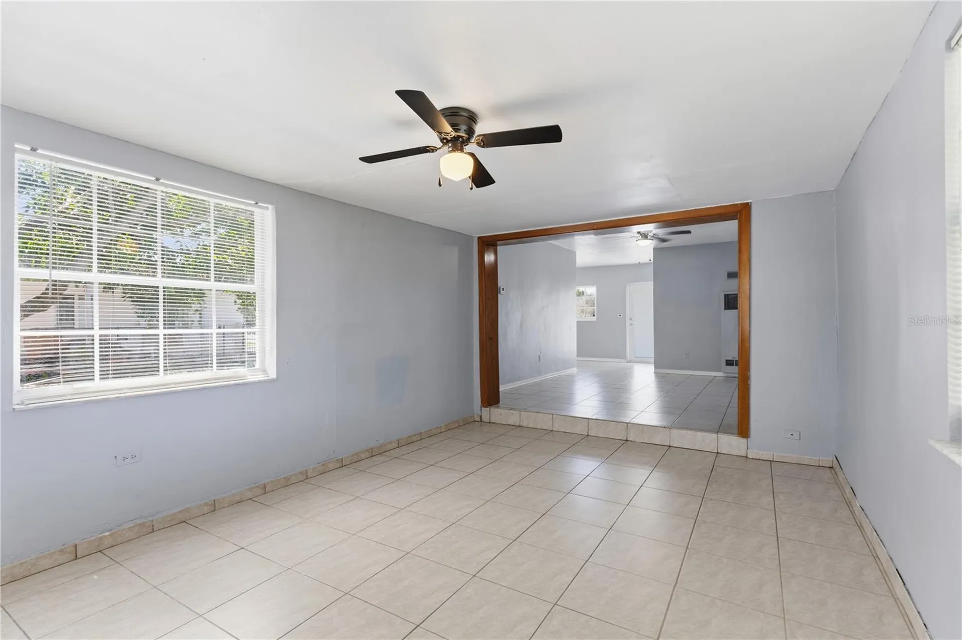 998 W 68th Street Hialeah FL 33014