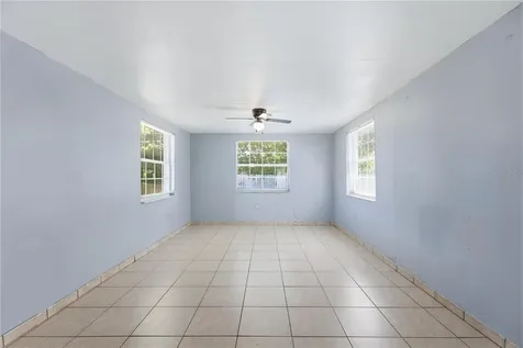 998 W 68th Street Hialeah FL 33014