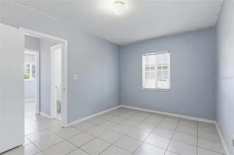 998 W 68th Street Hialeah FL 33014