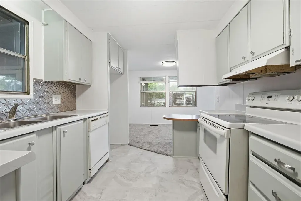 110 Maple Drive Debary FL 32713