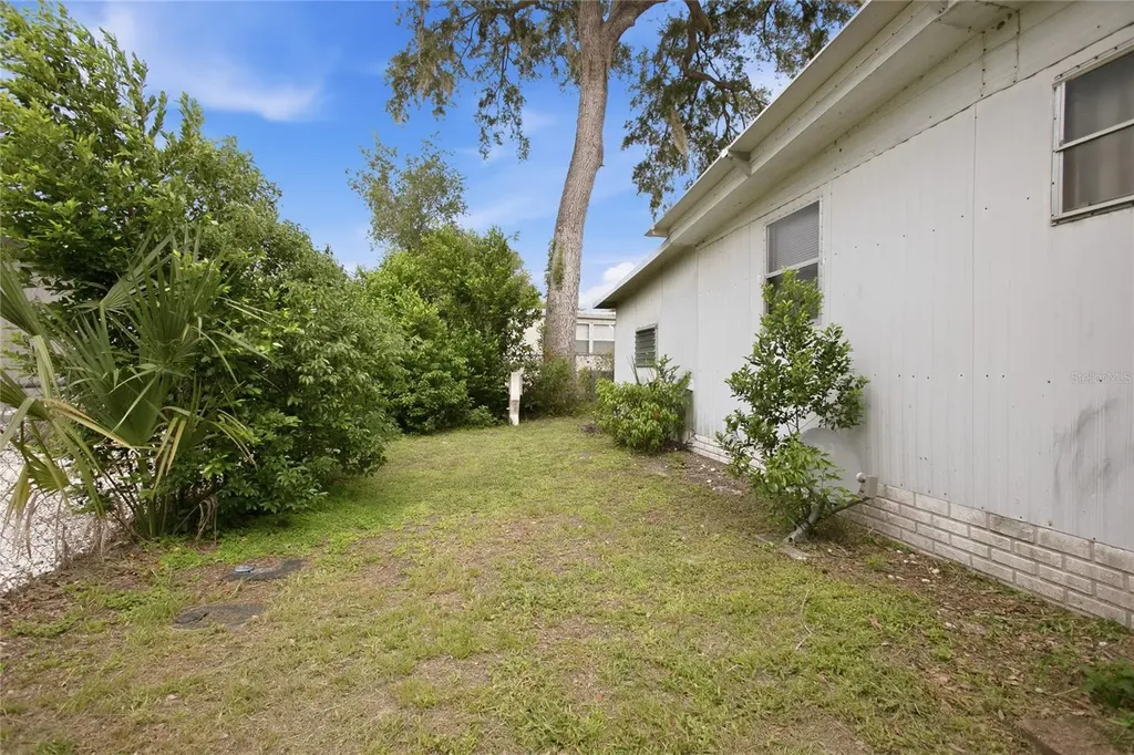110 Maple Drive Debary FL 32713