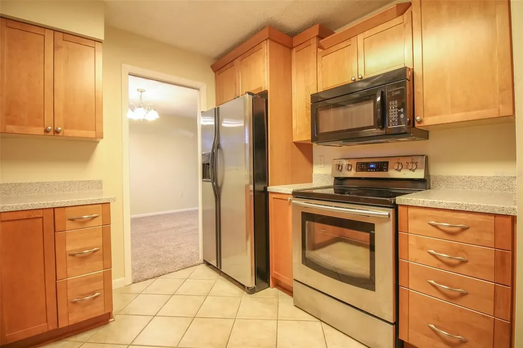 2014 Charnes Drive Lakeland FL 33813