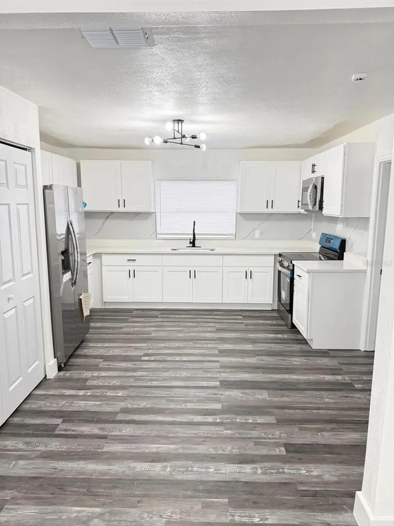 2534 W Fern Street Tampa FL 33614