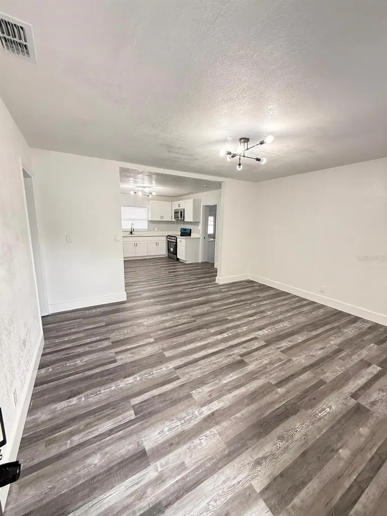 2534 W Fern Street Tampa FL 33614