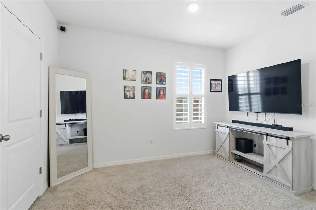 10230 Geese Trail Circle Sun City Center FL 33573