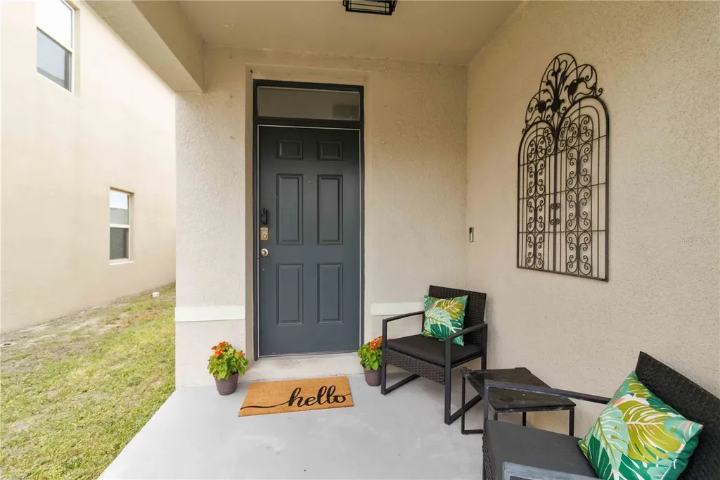 10230 Geese Trail Circle Sun City Center FL 33573