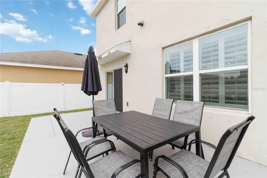 10230 Geese Trail Circle Sun City Center FL 33573
