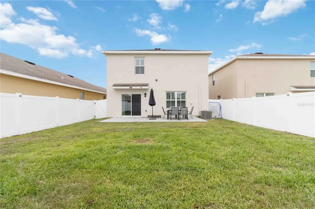 10230 Geese Trail Circle Sun City Center FL 33573