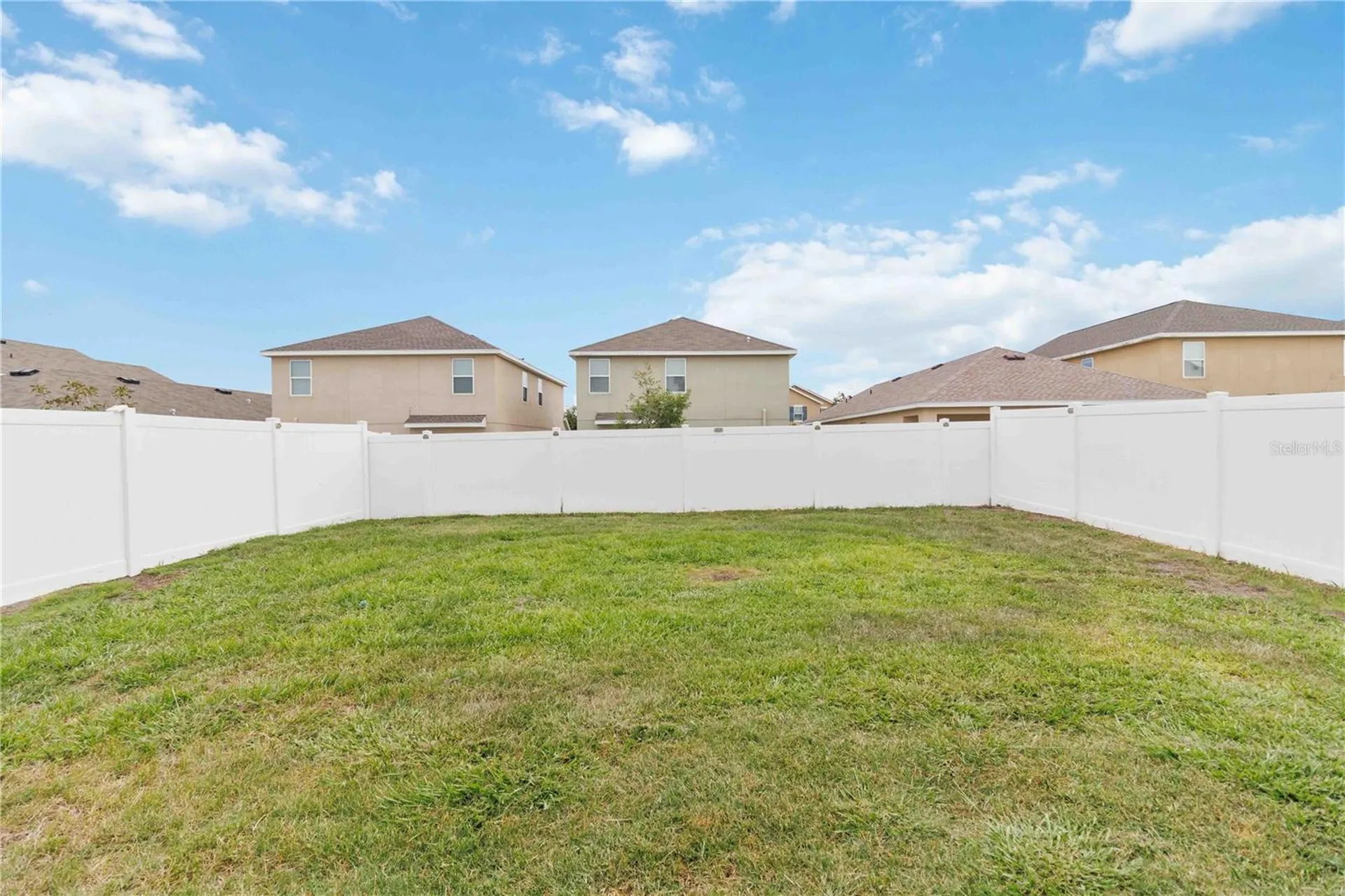 10230 Geese Trail Circle Sun City Center FL 33573