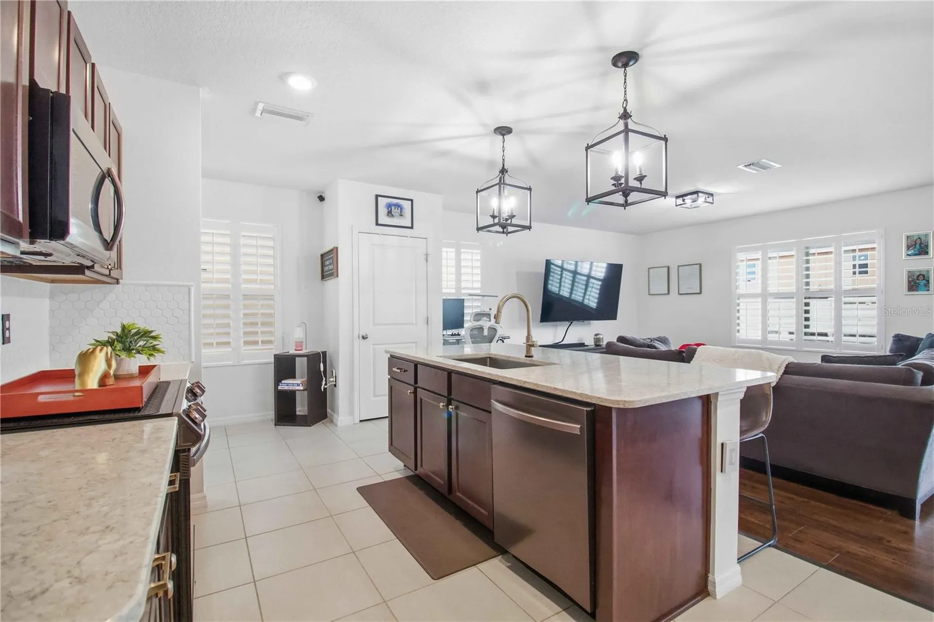 10230 Geese Trail Circle Sun City Center FL 33573