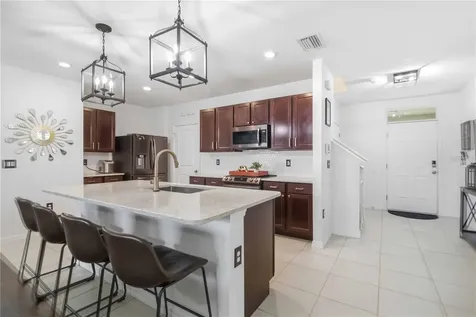 10230 Geese Trail Circle Sun City Center FL 33573