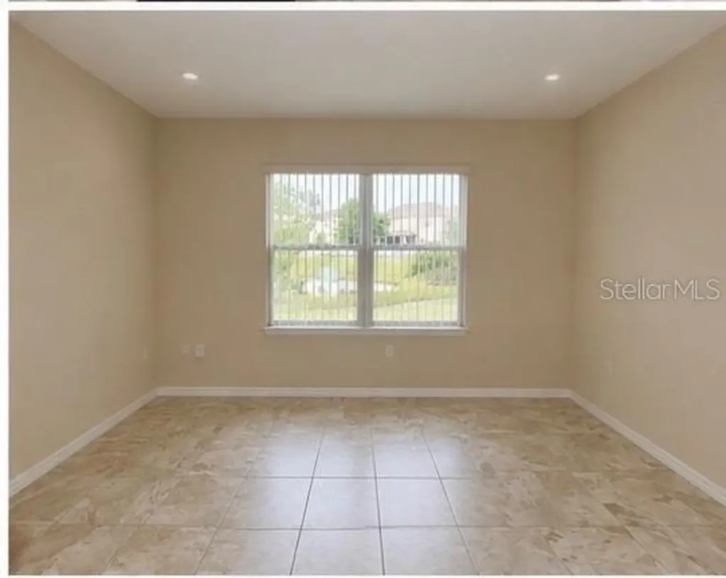 5332 NW Wisk Fern Circle Port St Lucie FL 34986
