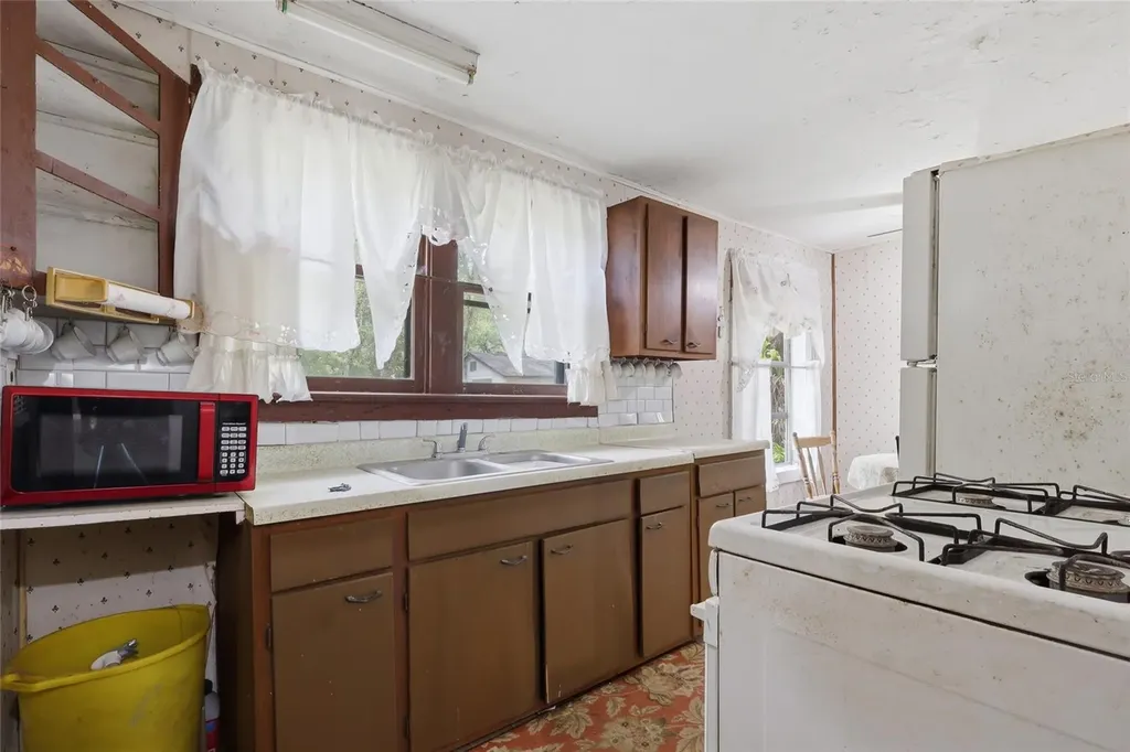 242 Zoller Street Brooksville FL 34601