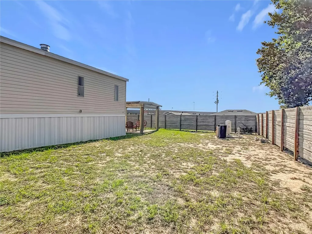 202 Waverly Loop Lake Wales FL 33859